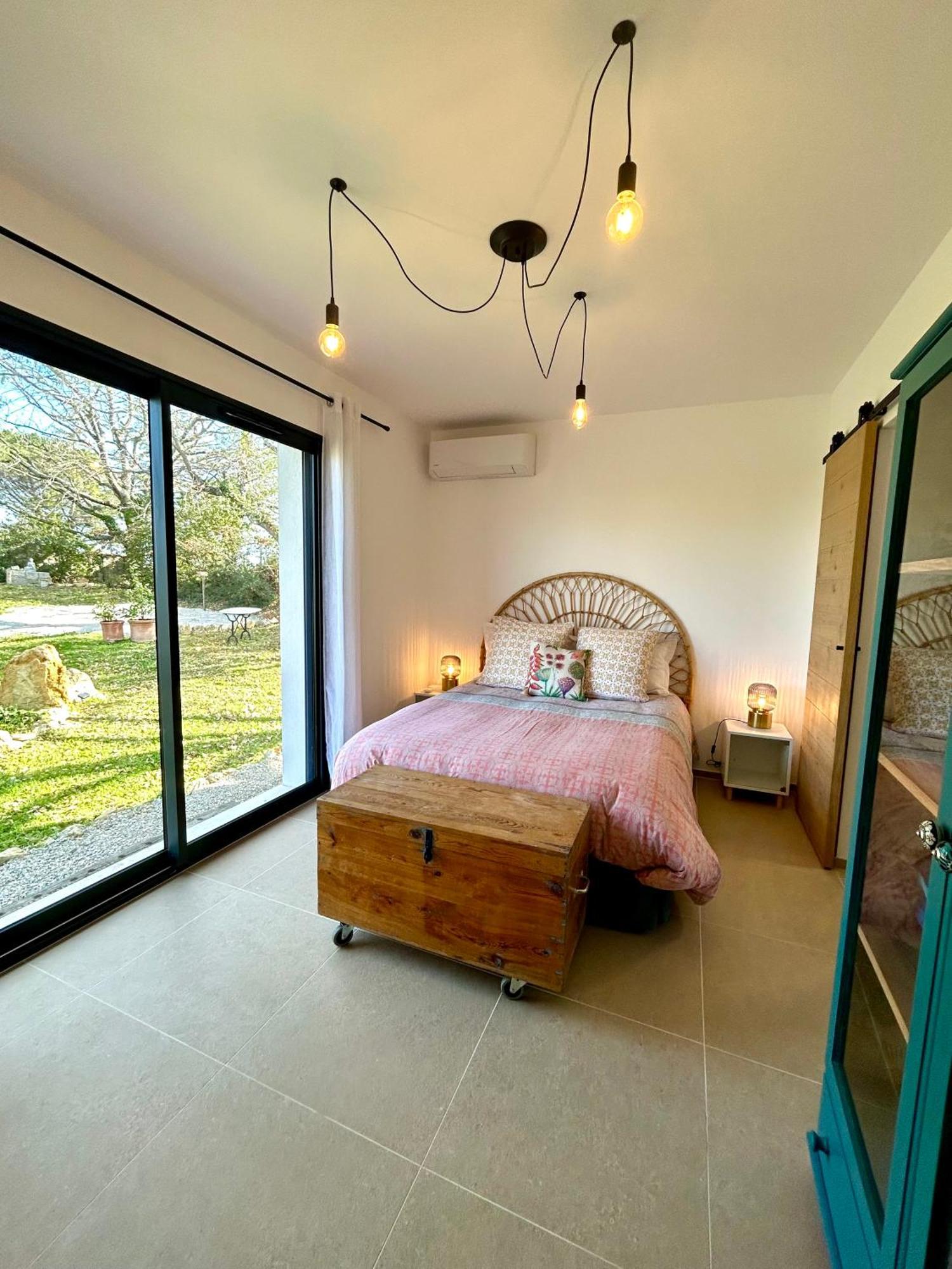 Maison A La Campagne 4 Personnes Montauroux Luaran gambar